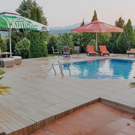 Katerina & Pool Apartment